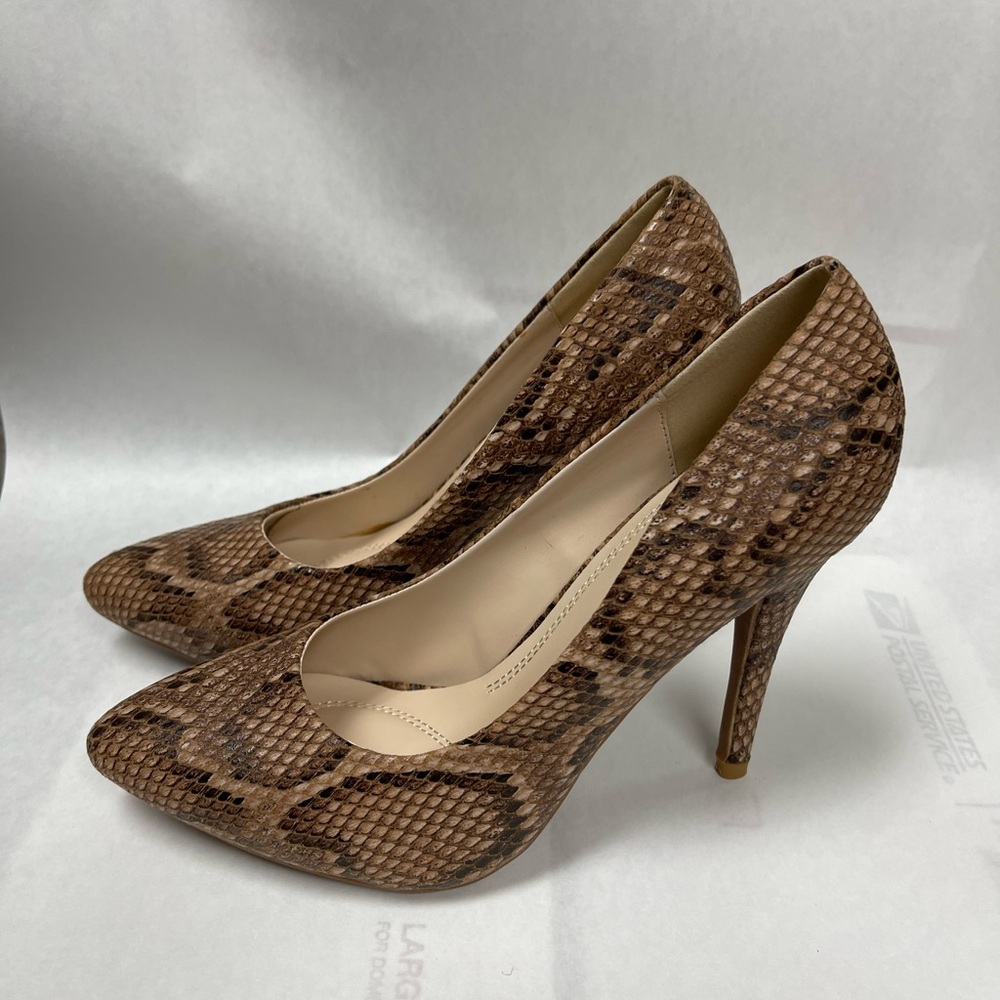 Snake skin pumps